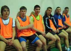 Чемпіонат університету з волейболу між факультетами (юнаки)